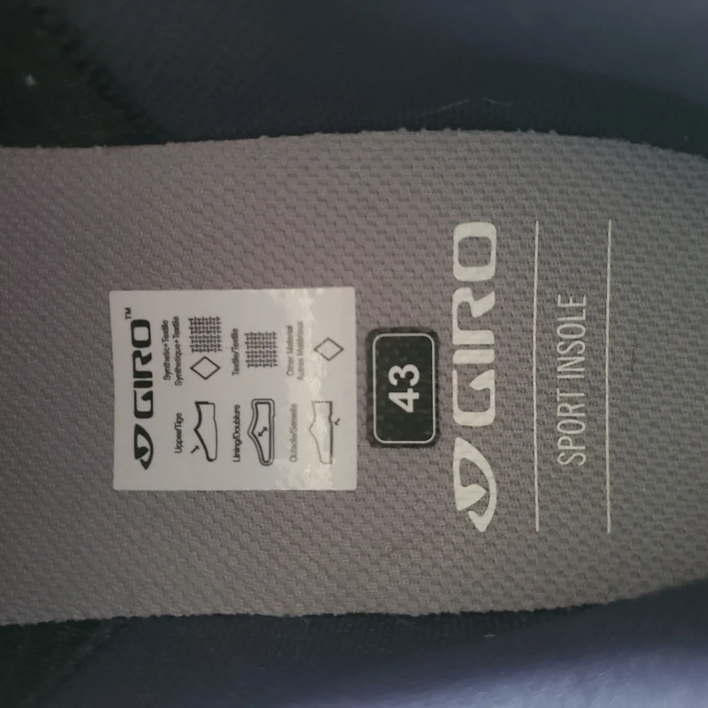 Giro Black Athletic Cycling Shoes with Velcro Straps - Picture 2 of 5